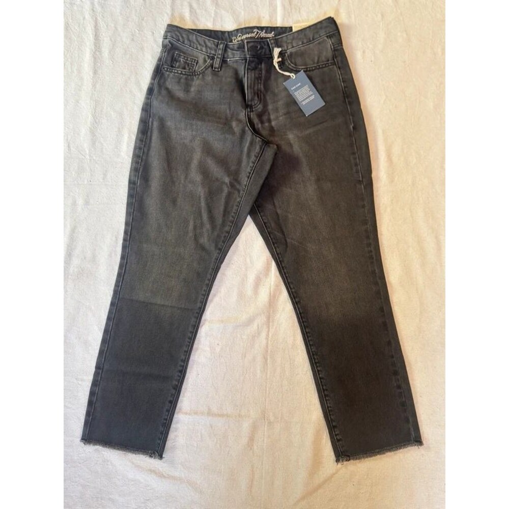 Universal Thread Womens High Rise Straight Jeans Frayed Hem Lt Wash Blk Sz 4 New